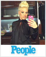 Grammy Stars' Photo Play